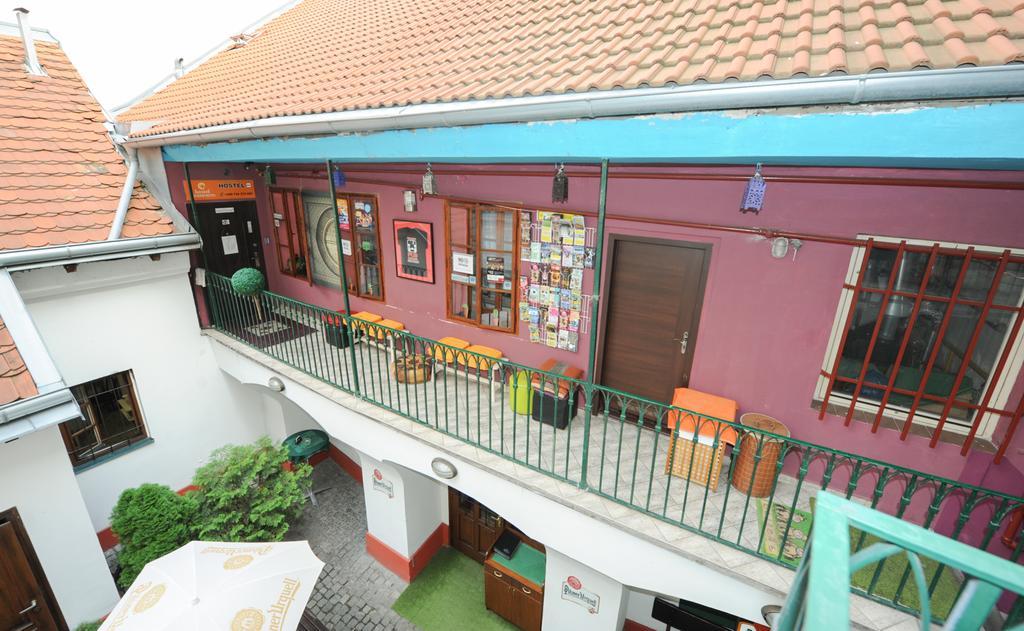 Backpacker Hostel Prag Eksteriør billede